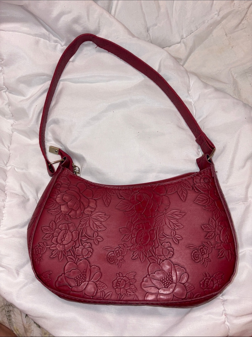 Classic Embossed Floral Shoulder Bag - Red